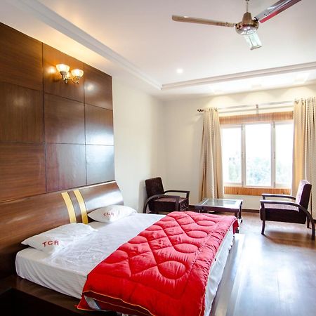 Tehri Club And Resort Chamba  Exteriör bild