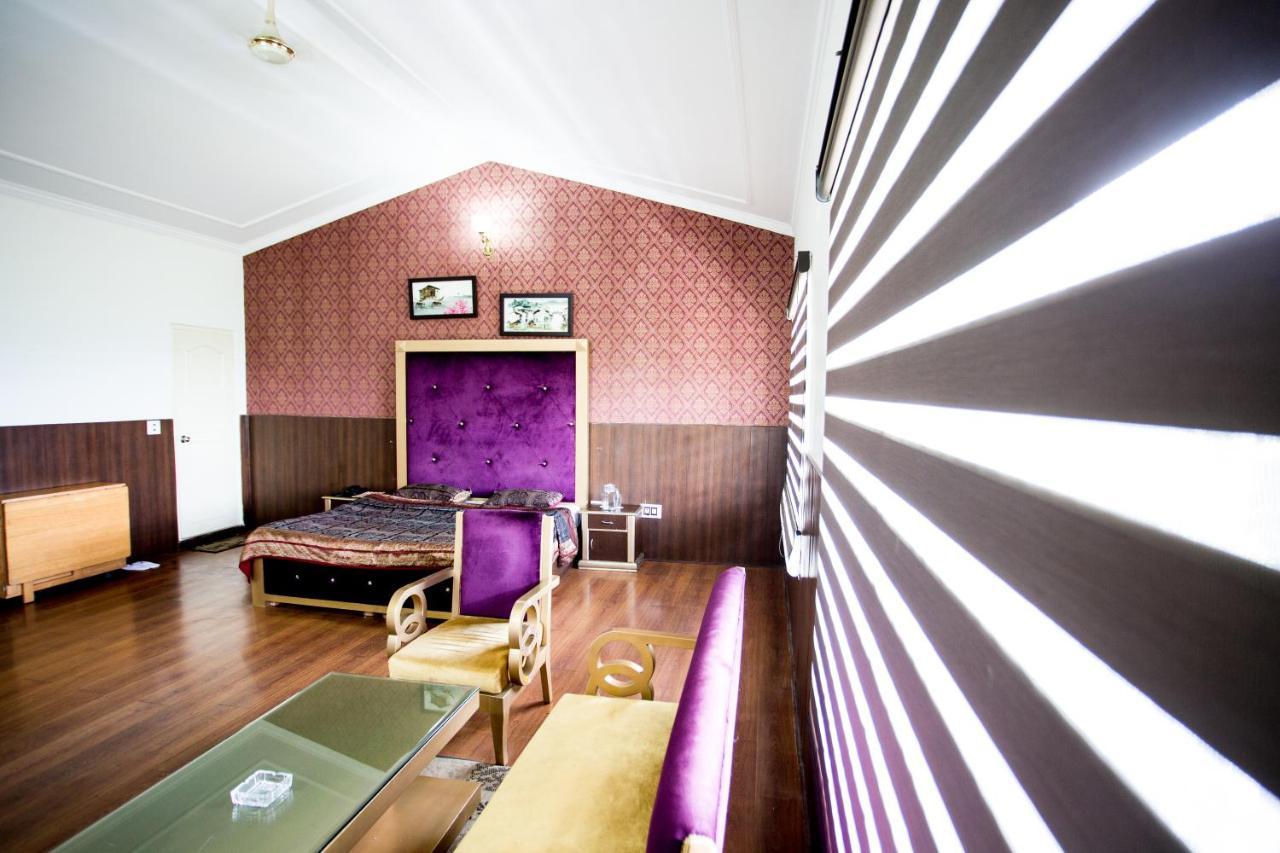 Tehri Club And Resort Chamba  Exteriör bild