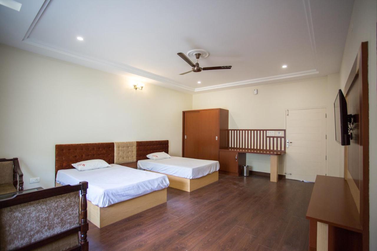 Tehri Club And Resort Chamba  Exteriör bild